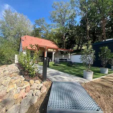 Silent Villa Latrany